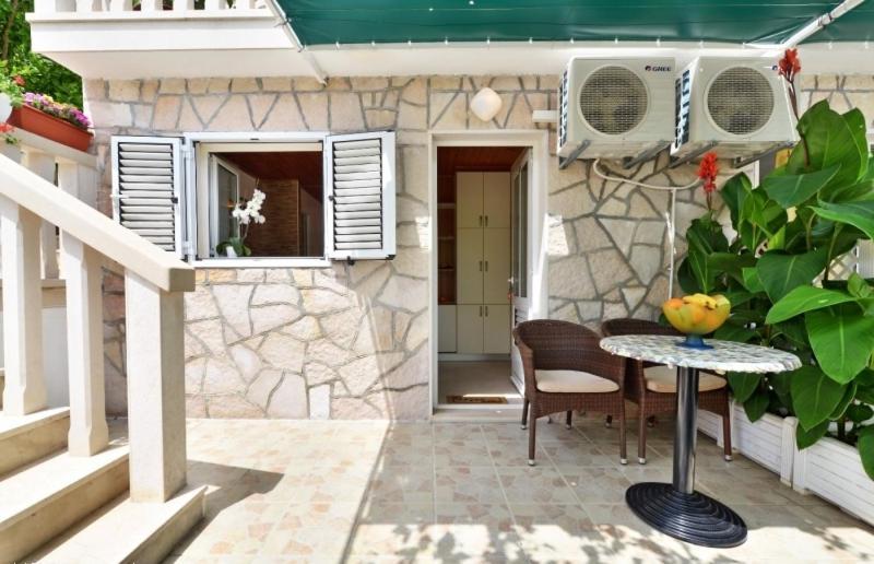Studio Apartments 4 Two Бол Экстерьер фото